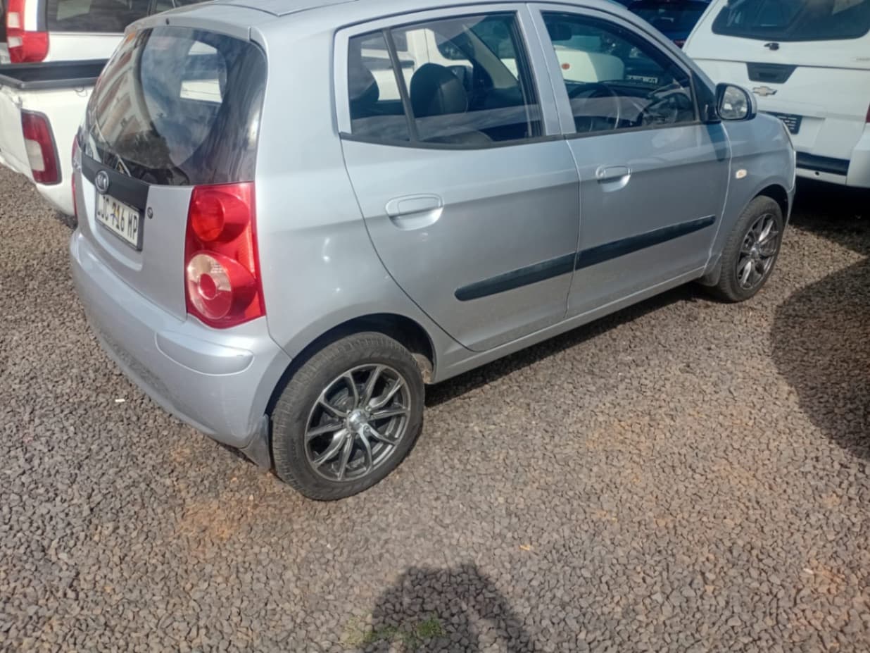 KIA PICANTO - image 3