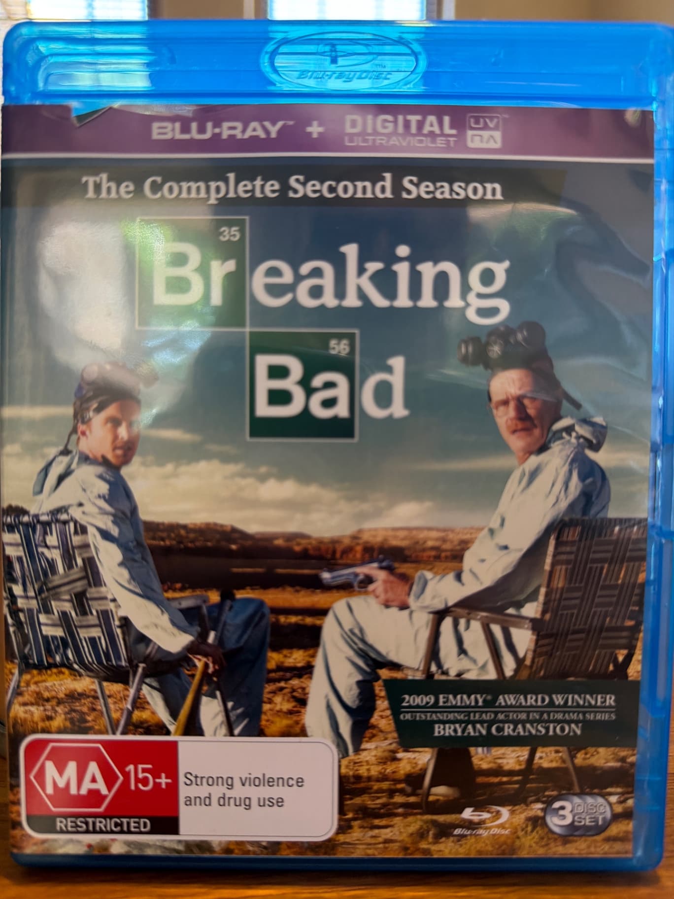 BREAKING BAD - The Complete Series - Limited Edition Heisenberg Tin (Blu-Ray) - image 4