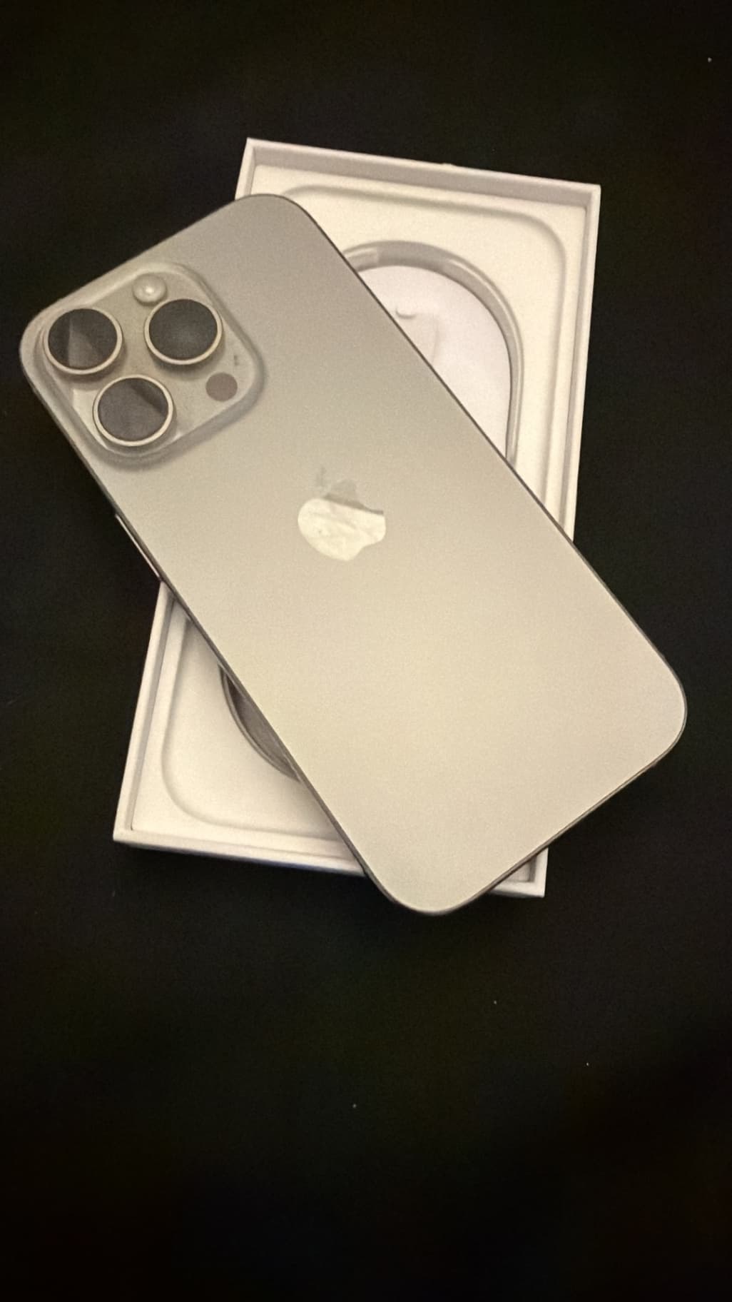 APPLE iPhone 16 PRO - 512GB - image 4