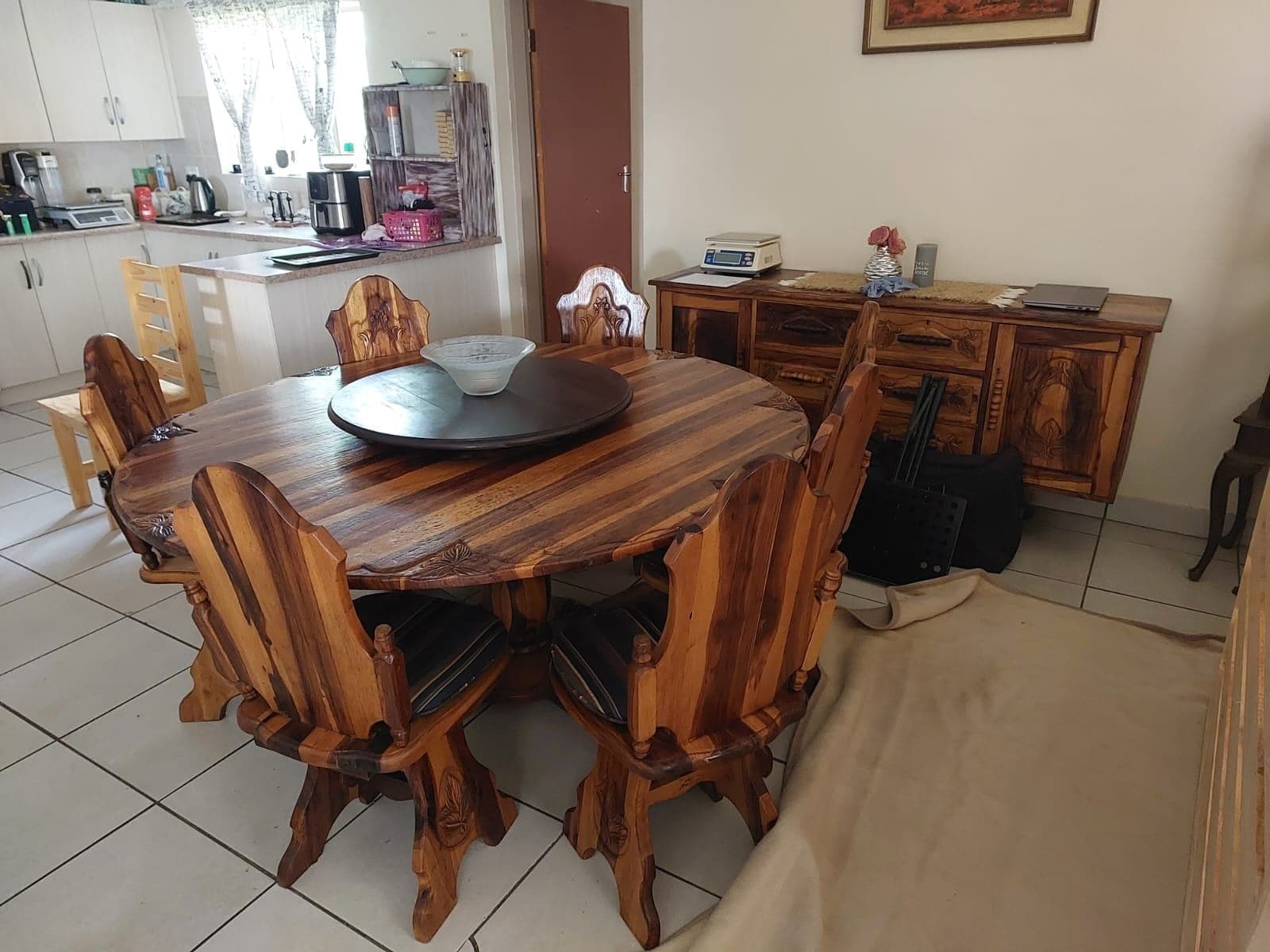Rodesian teak diningroom set