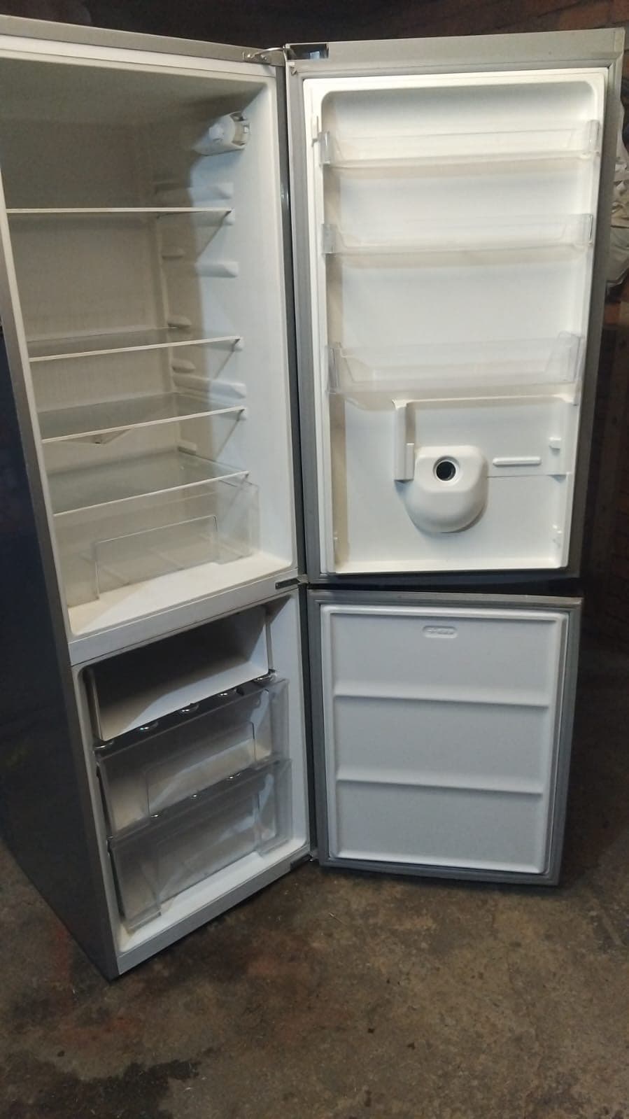 KIC Fridge / Freezer Combo - image 2