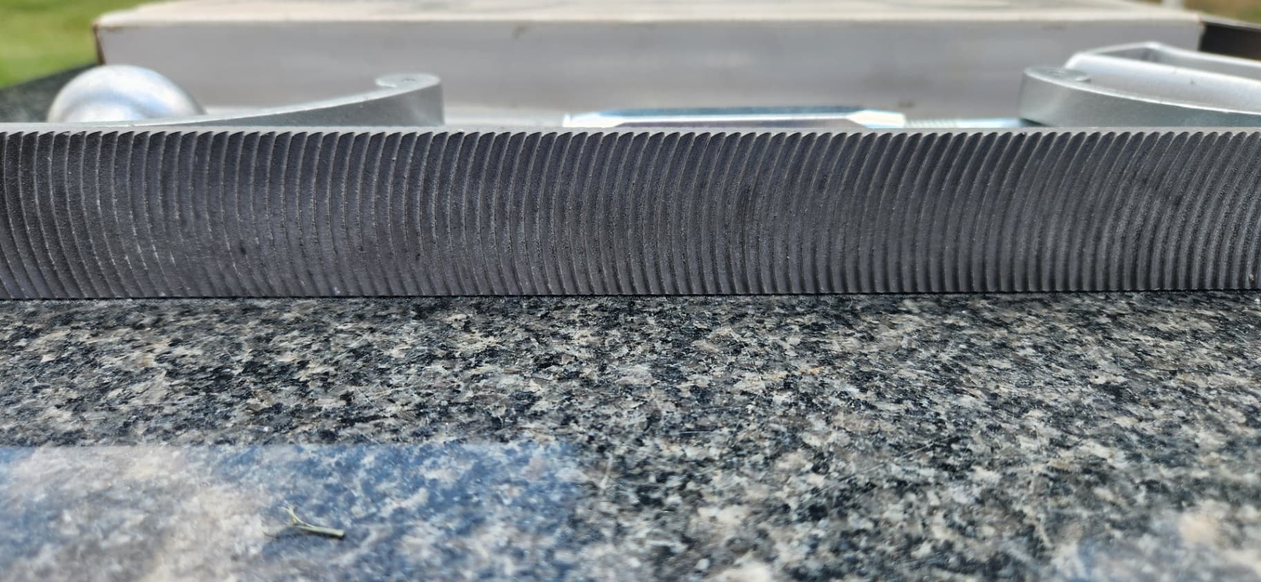 Lot hand sand planer