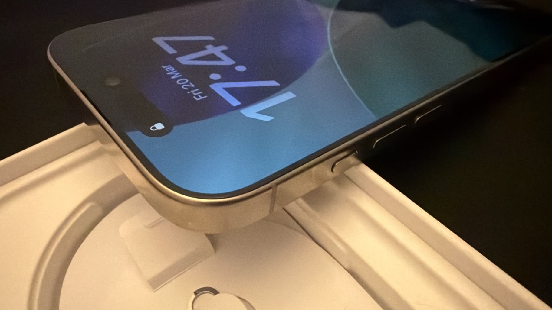 APPLE iPhone 16 PRO - 512GB